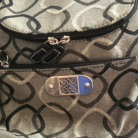 Purse, back style.  Zip closure, gray and black pattern - Picture 5 of 5